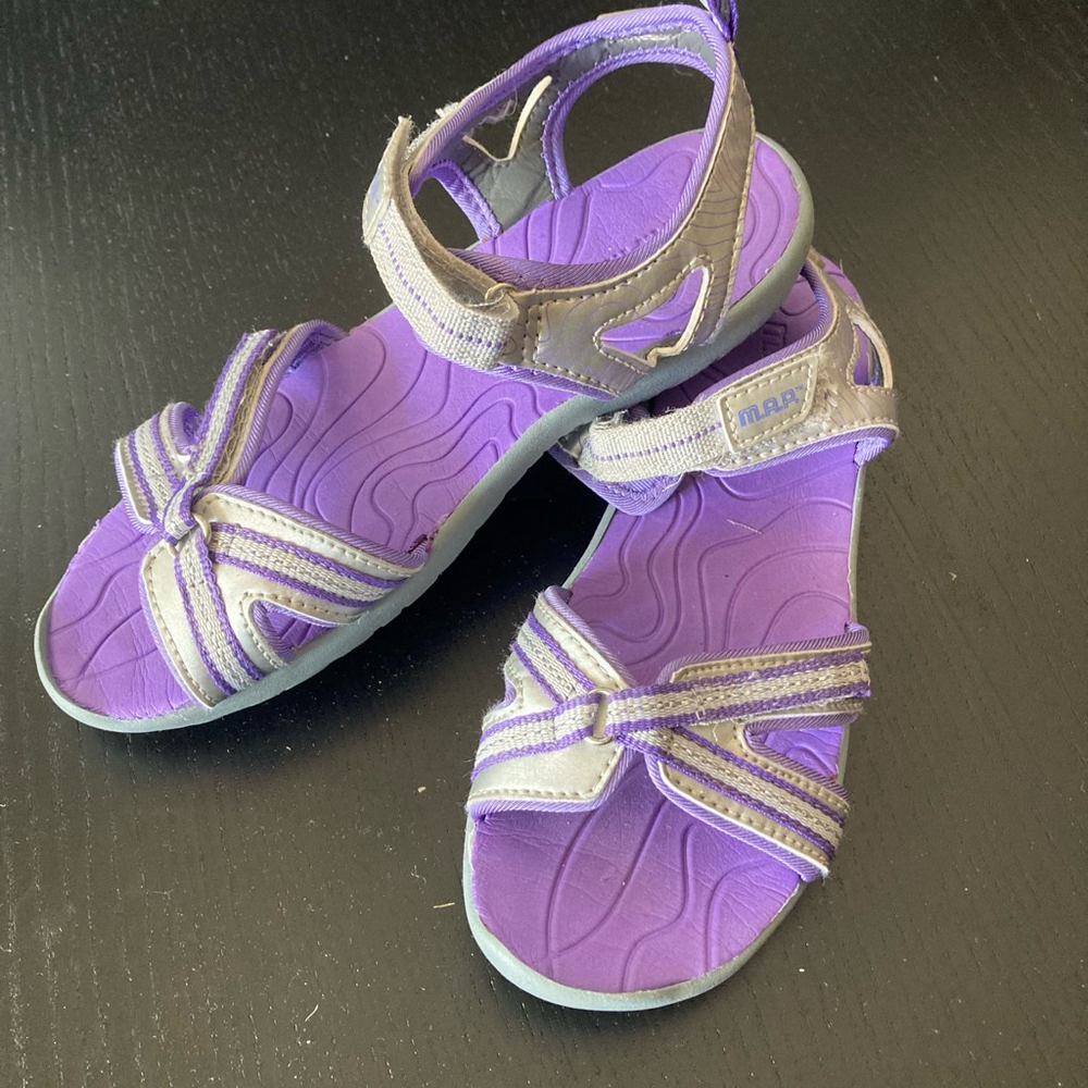 Girls M.A.P. Sandals Size 5 Purple and Gray